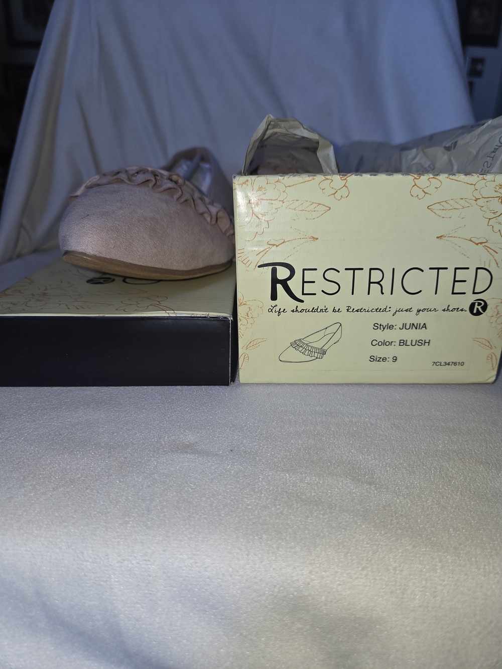Restricted Junia Flats With Ruffles In Color Blush Size 9 - Picture 9 of 9